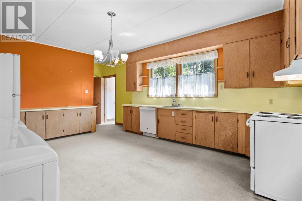 404 Otter Street, Banff, Alberta  T1L 1E3 - Photo 14 - A2232374