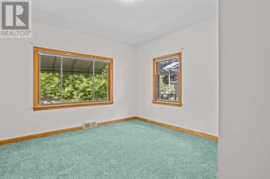404 Otter Street, Banff, Alberta  T1L 1E3 - Photo 15 - A2232374