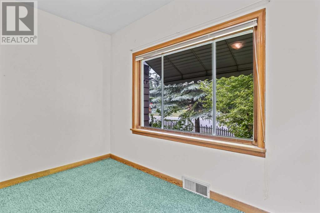 404 Otter Street, Banff, Alberta  T1L 1E3 - Photo 17 - A2232374