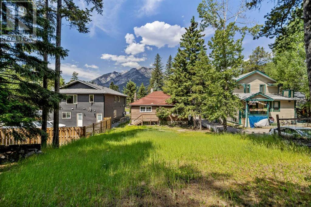 404 Otter Street, Banff, Alberta  T1L 1E3 - Photo 27 - A2232374