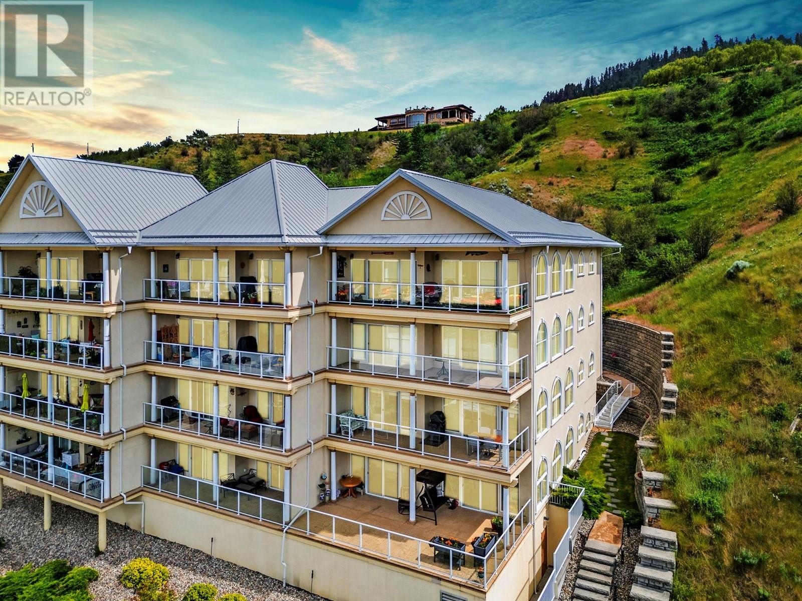 7922 Okanagan Landing Road Unit# 401, Vernon, British Columbia