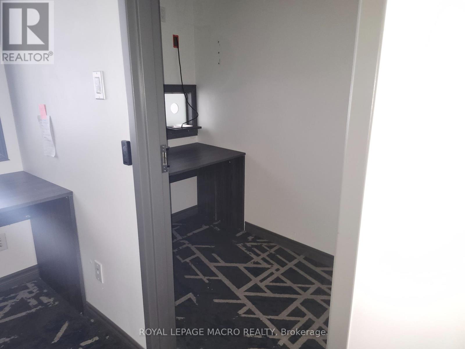 18 Ainslie Street S, Cambridge, Ontario  N1R 3K1 - Photo 12 - X12229870