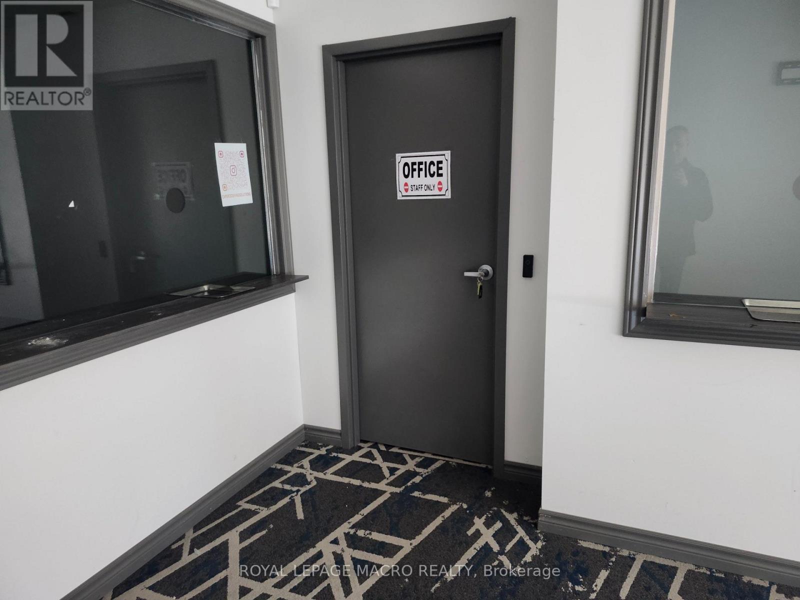 18 Ainslie Street S, Cambridge, Ontario  N1R 3K1 - Photo 8 - X12229870