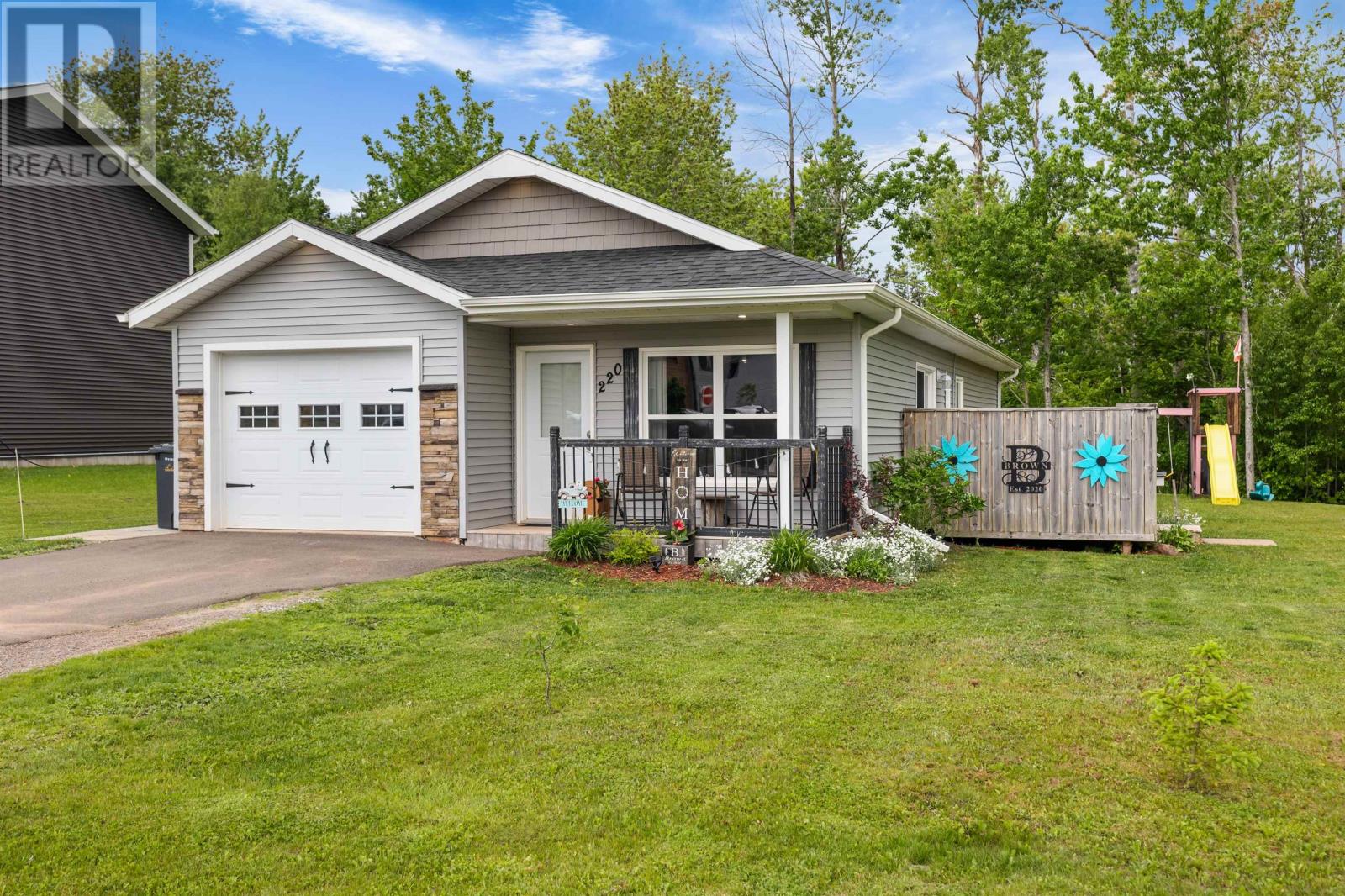 Property at 220 Hollis Avenue image 1