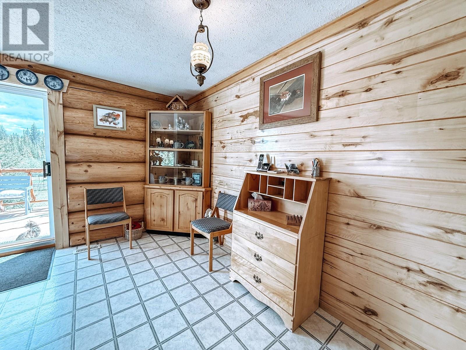 9736 97 Cariboo Highway, Clinton, British Columbia  V0K 1K0 - Photo 17 - 10352263