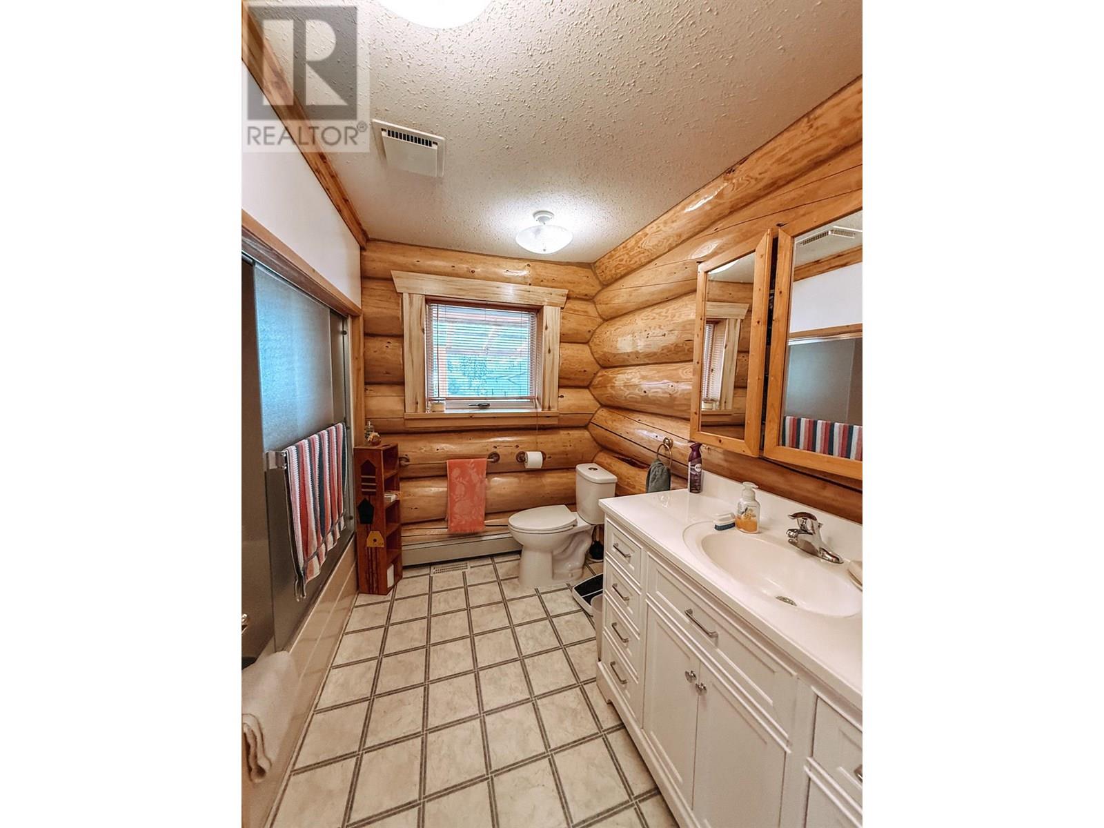 9736 97 Cariboo Highway, Clinton, British Columbia  V0K 1K0 - Photo 24 - 10352263