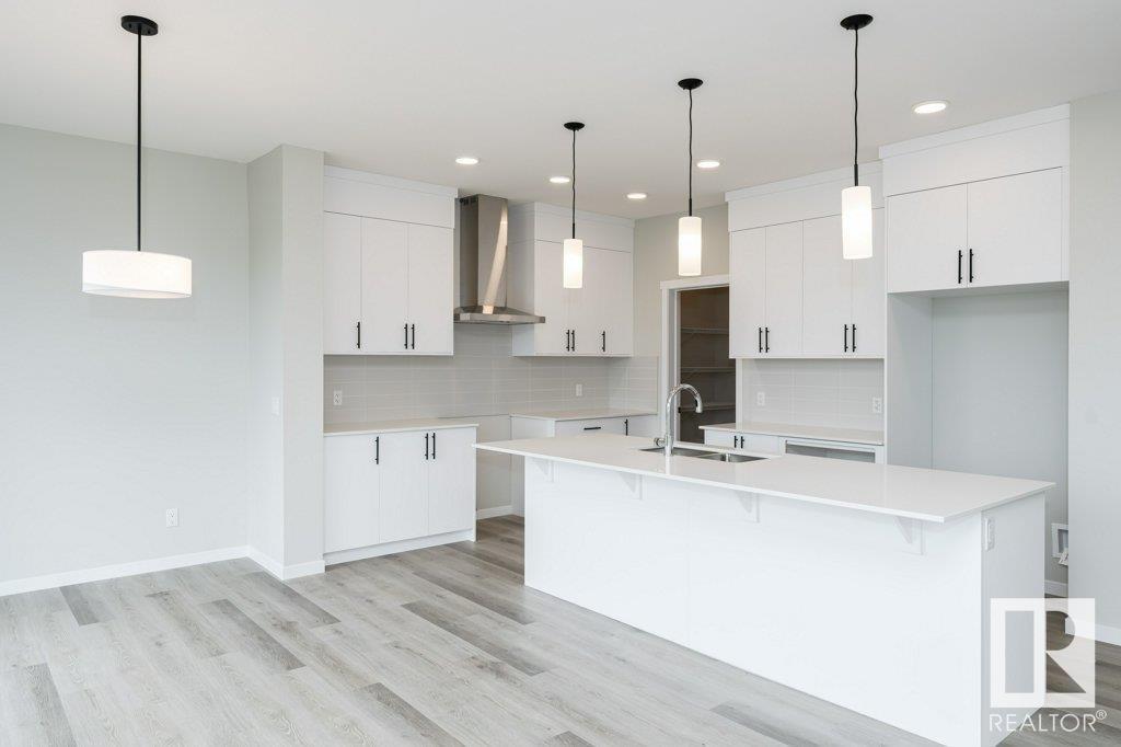 3945 Wren Lo Nw, Edmonton, Alberta  T5S 0T1 - Photo 10 - E4442426