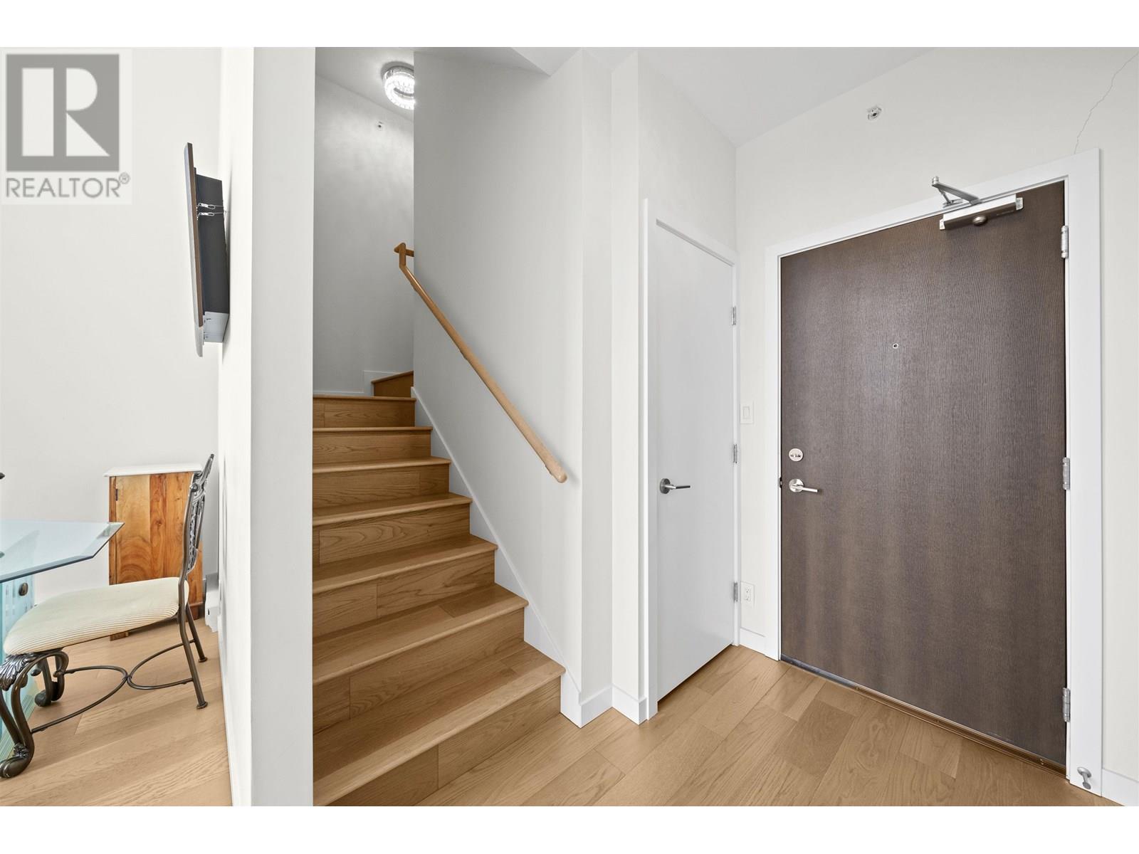 Property at 2605 271 FRANCIS WAY image 3