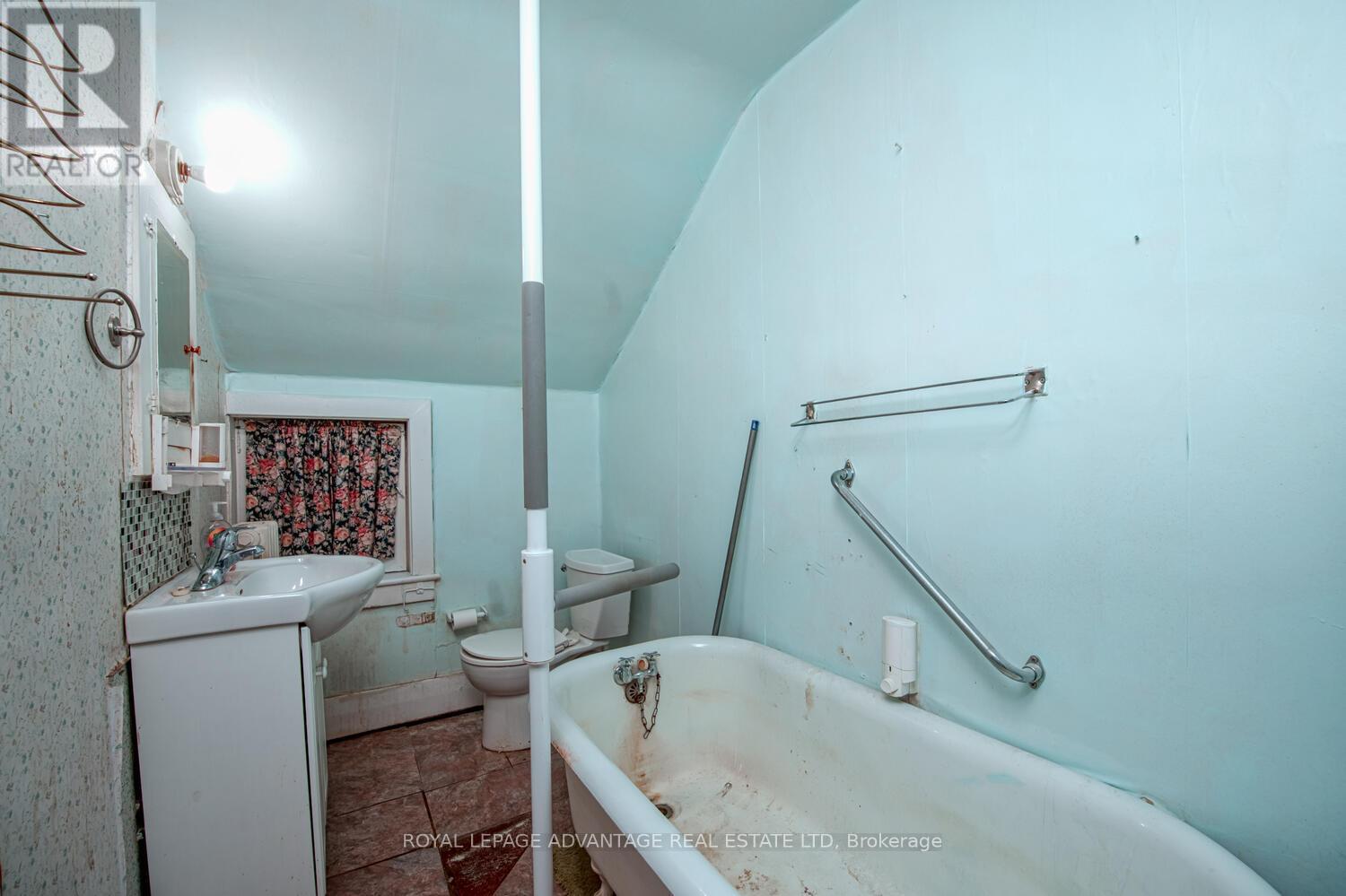 12 Beckwith Street N, Smiths Falls, Ontario  K7A 2B1 - Photo 44 - X12230149