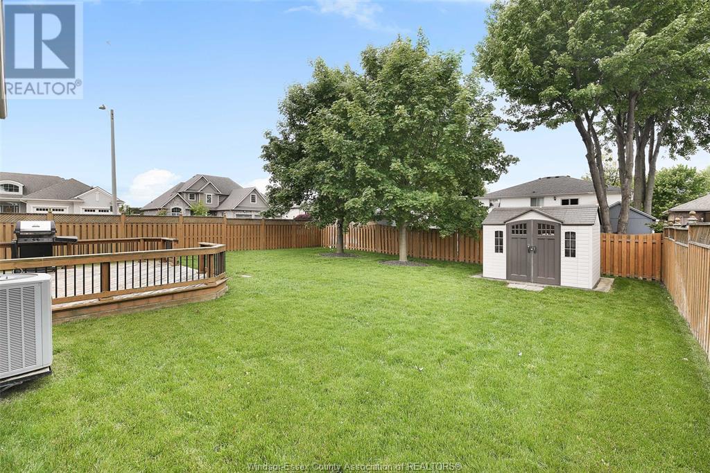 Property at 689 Helena CRESCENT image 5