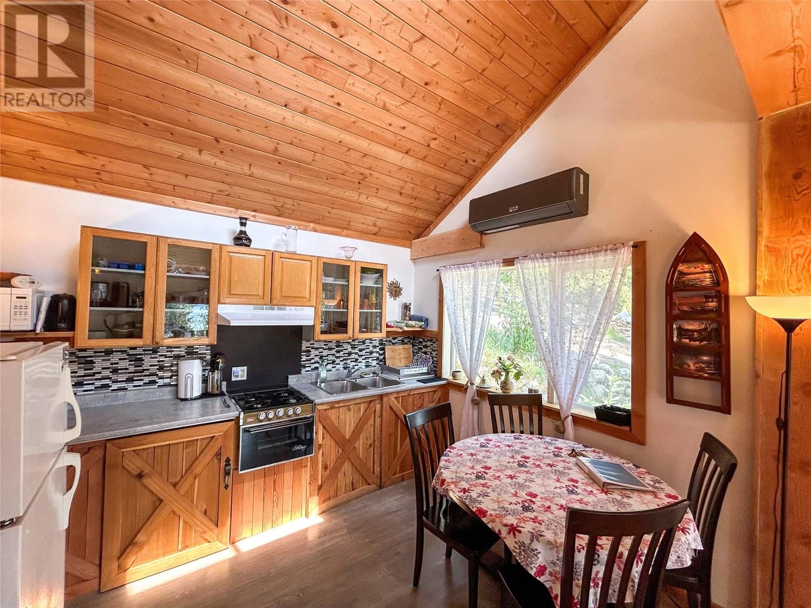 11200 Highway 3a Highway, Sanca, British Columbia  V0B 1A2 - Photo 57 - 10352655