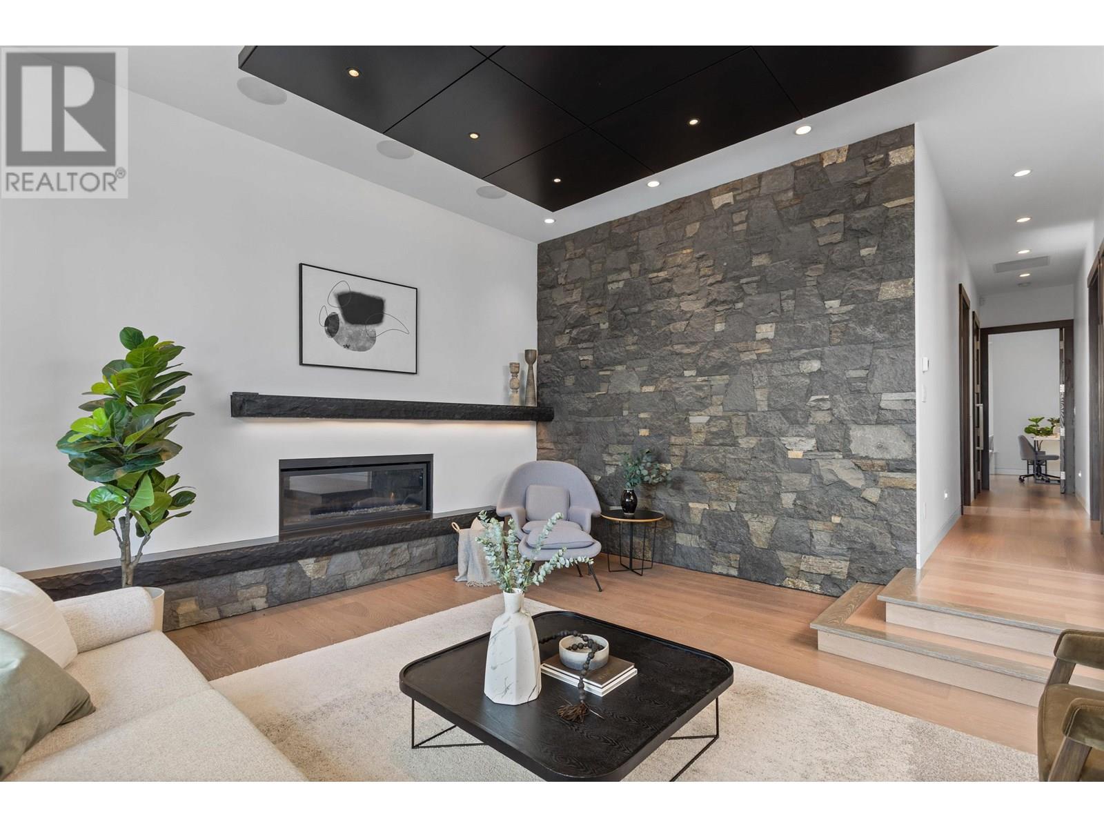 Property at 4441 CARSON STREET image 5