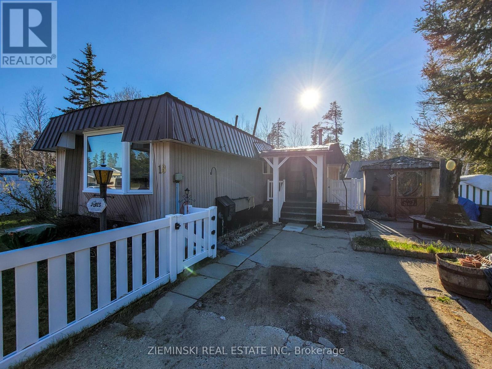 18-8885 Hwy 11 Highway, Iroquois Falls, Ontario P0K 1G0 - Photo 3 - T12139940