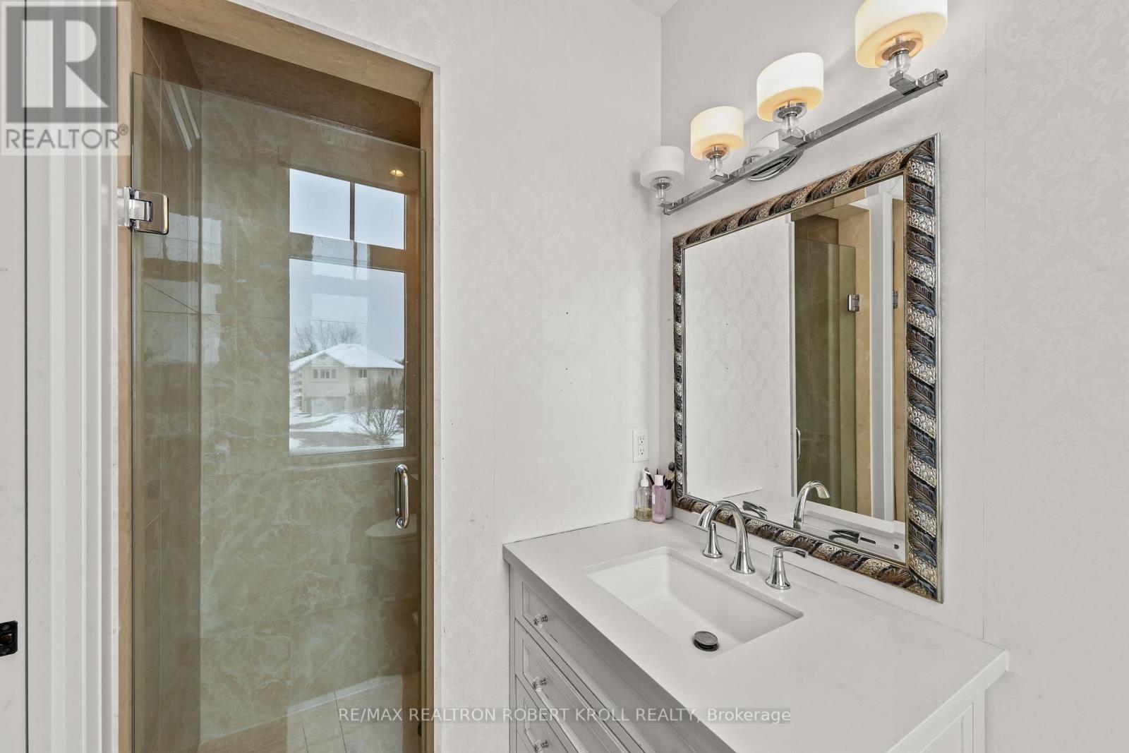 50 Evita Court, Vaughan, Ontario  L4J 8K6 - Photo 26 - N12228400