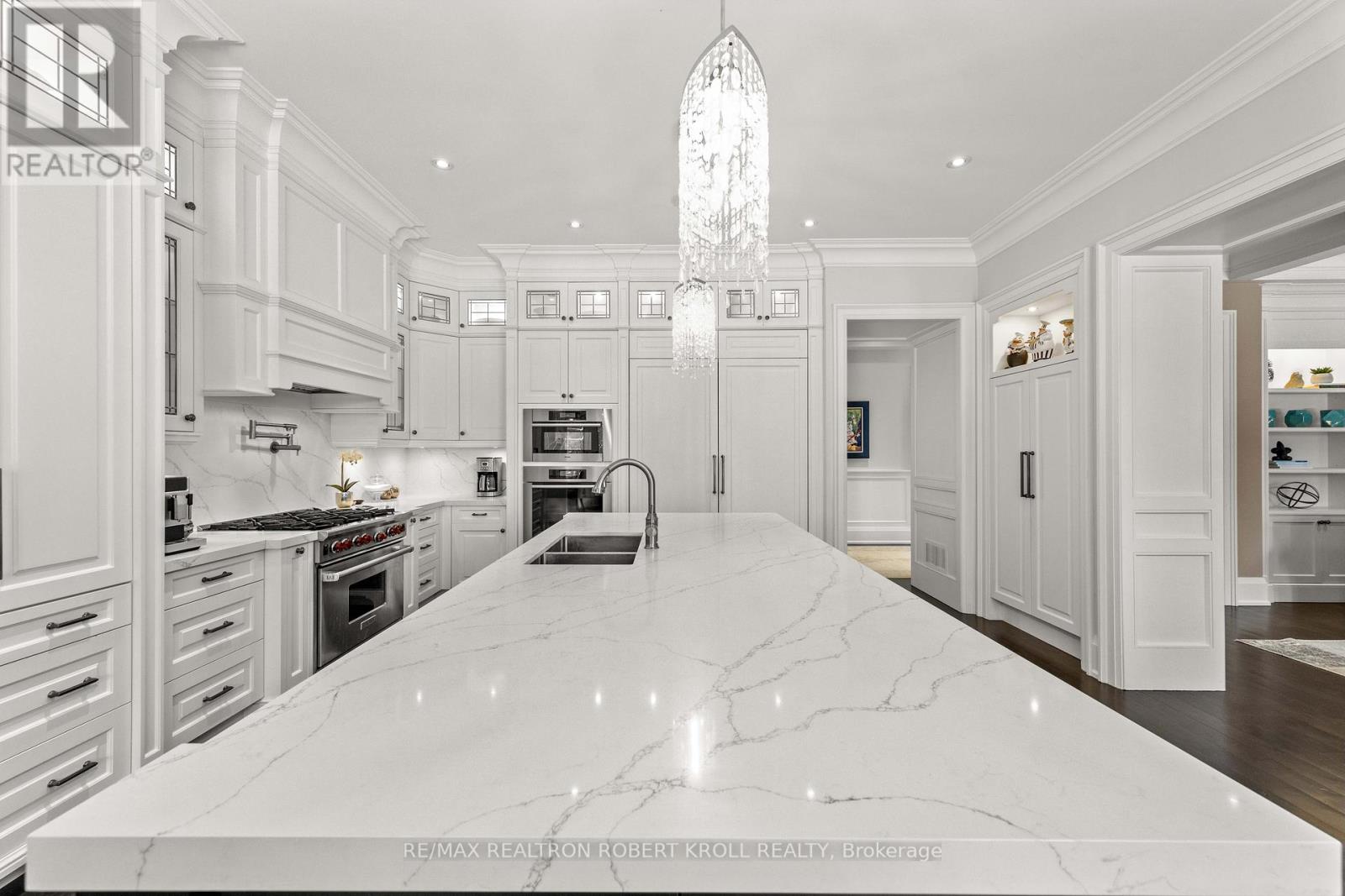 50 Evita Court, Vaughan, Ontario  L4J 8K6 - Photo 16 - N12228400