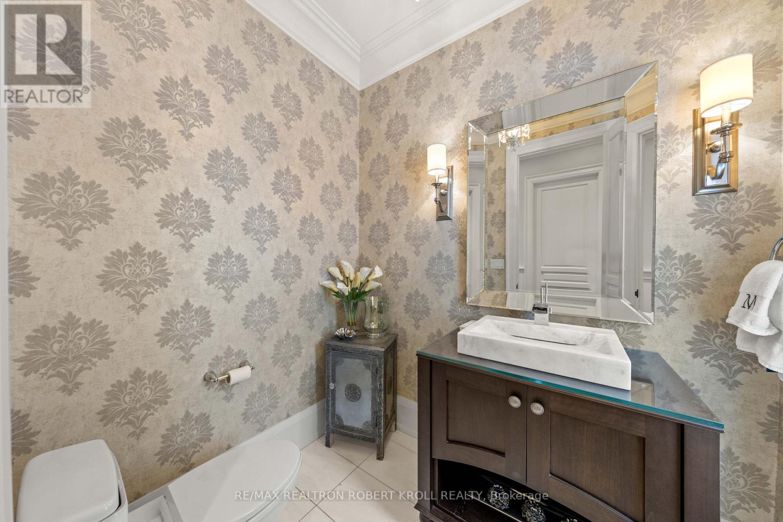 50 Evita Court, Vaughan, Ontario  L4J 8K6 - Photo 23 - N12228400