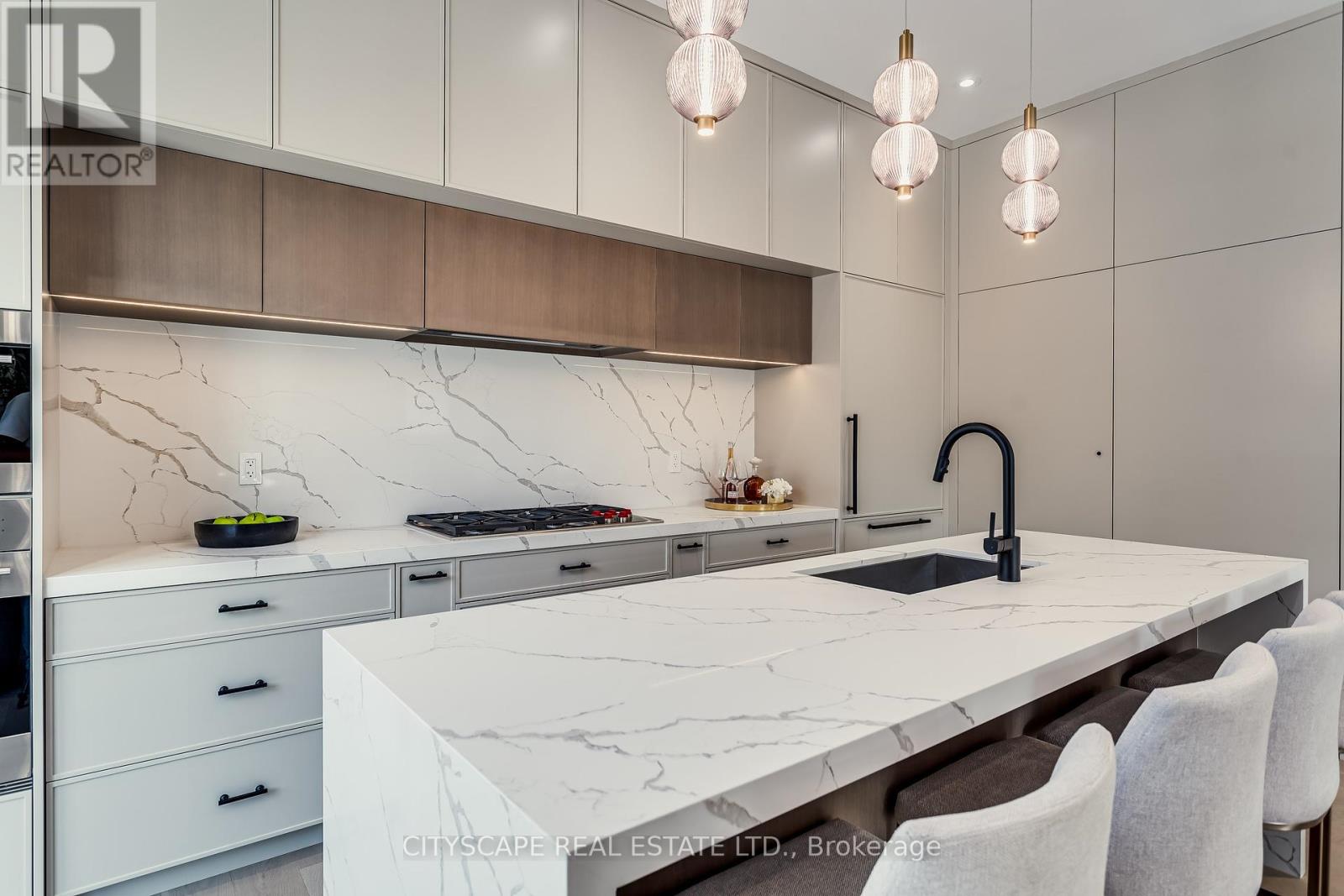372 Briar Hill Avenue, Toronto (Lawrence Park South), Ontario  M4R 1J2 - Photo 13 - C12229938