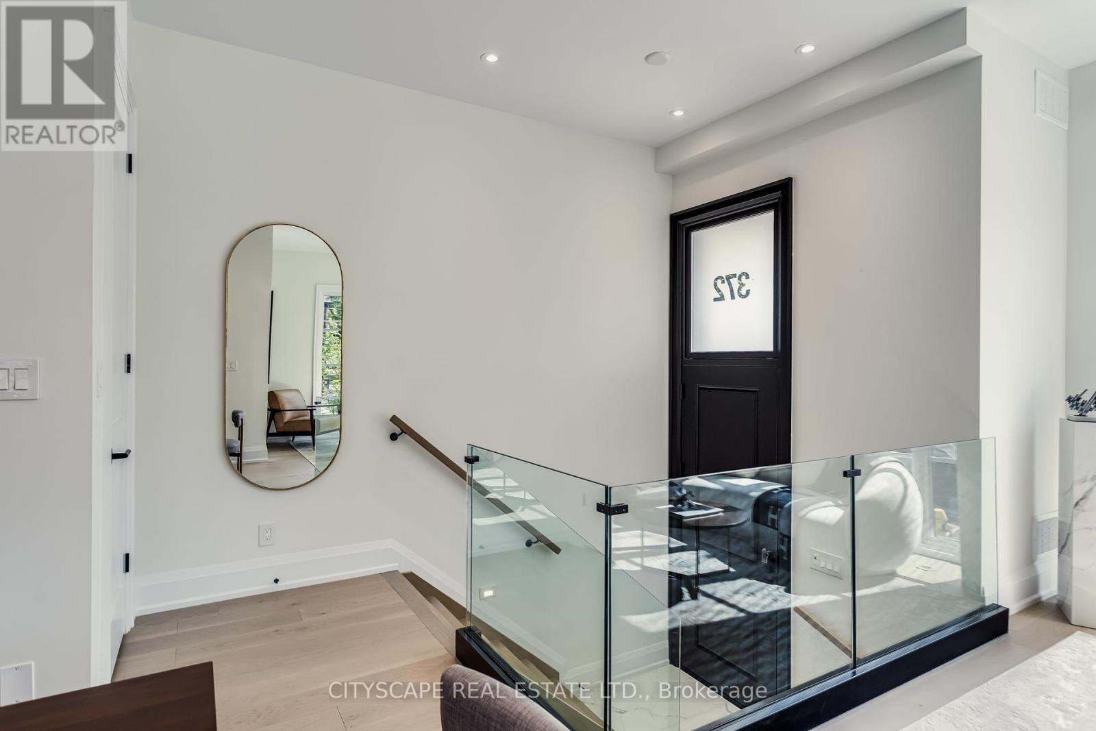 372 Briar Hill Avenue, Toronto (Lawrence Park South), Ontario  M4R 1J2 - Photo 6 - C12229938