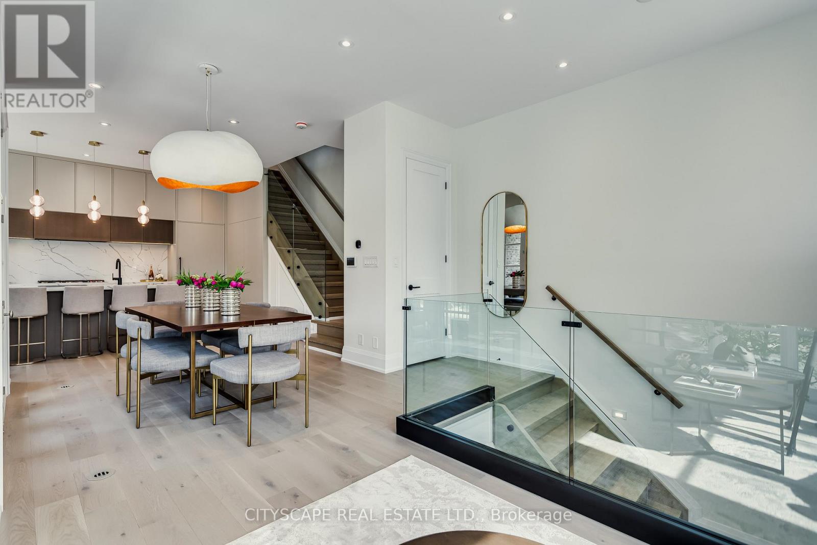 372 Briar Hill Avenue, Toronto (Lawrence Park South), Ontario  M4R 1J2 - Photo 8 - C12229938