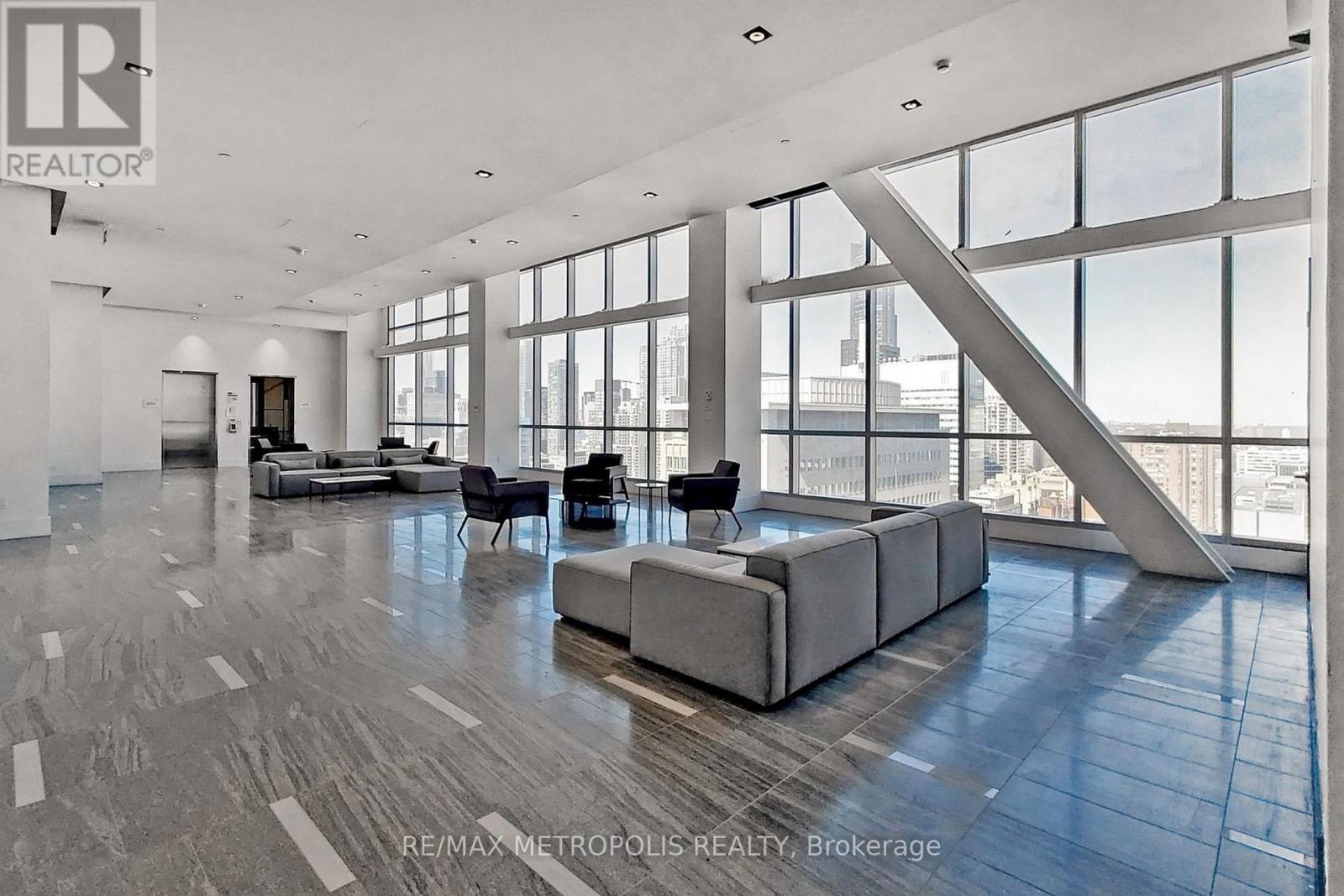 2102 - 488 University Avenue, Toronto, Ontario  M5G 0C1 - Photo 14 - C12230046