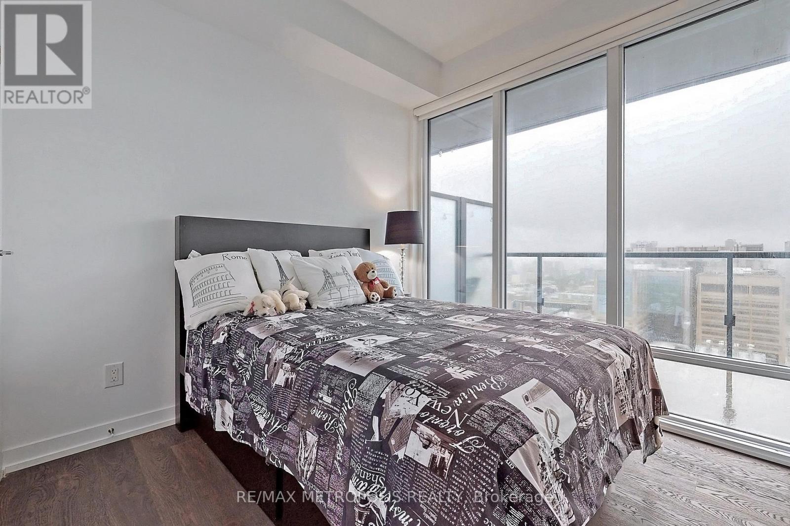 2102 - 488 University Avenue, Toronto, Ontario  M5G 0C1 - Photo 19 - C12230046