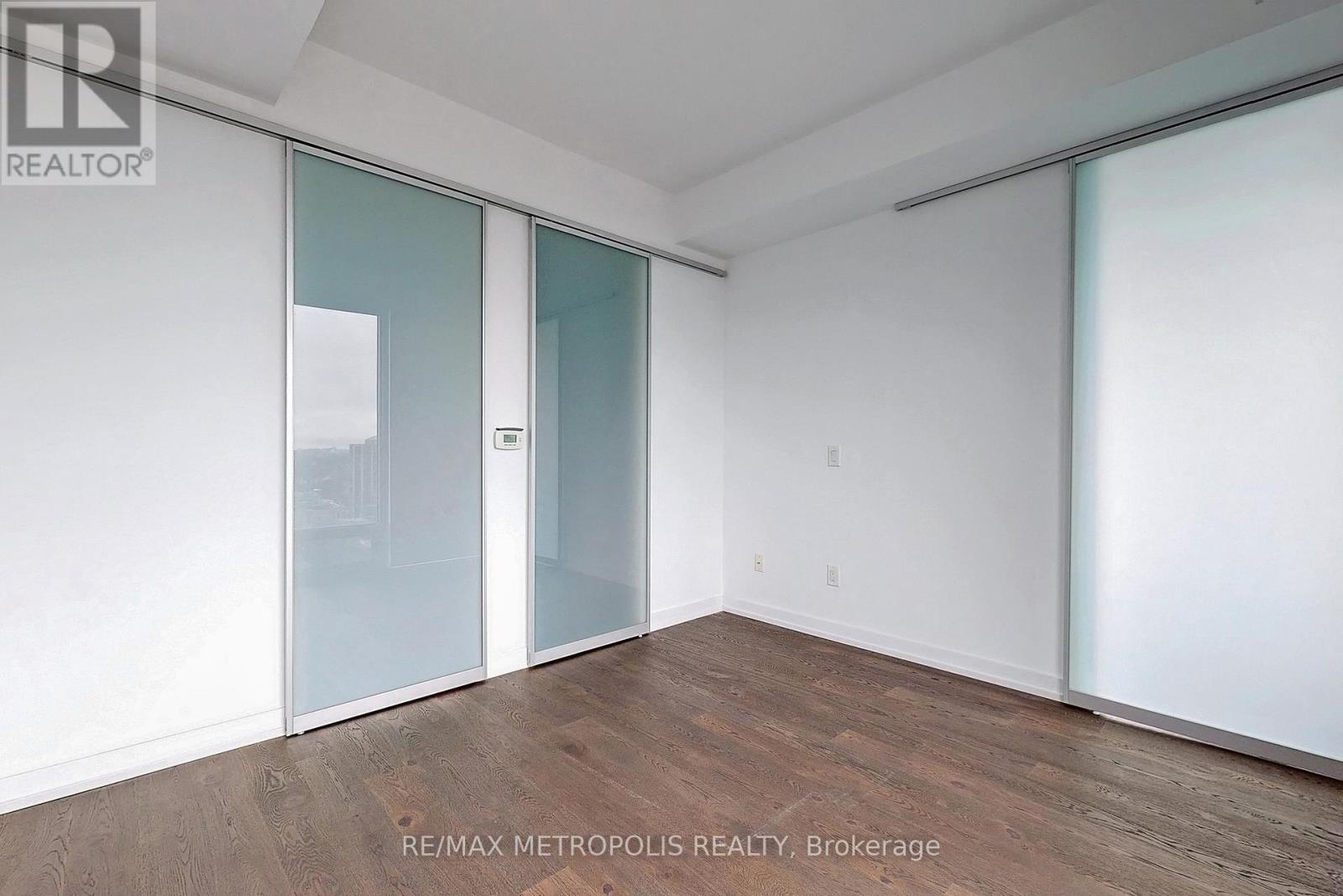 2102 - 488 University Avenue, Toronto, Ontario  M5G 0C1 - Photo 26 - C12230046