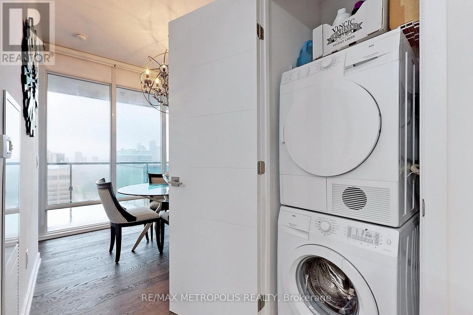 2102 - 488 University Avenue, Toronto, Ontario  M5G 0C1 - Photo 36 - C12230046