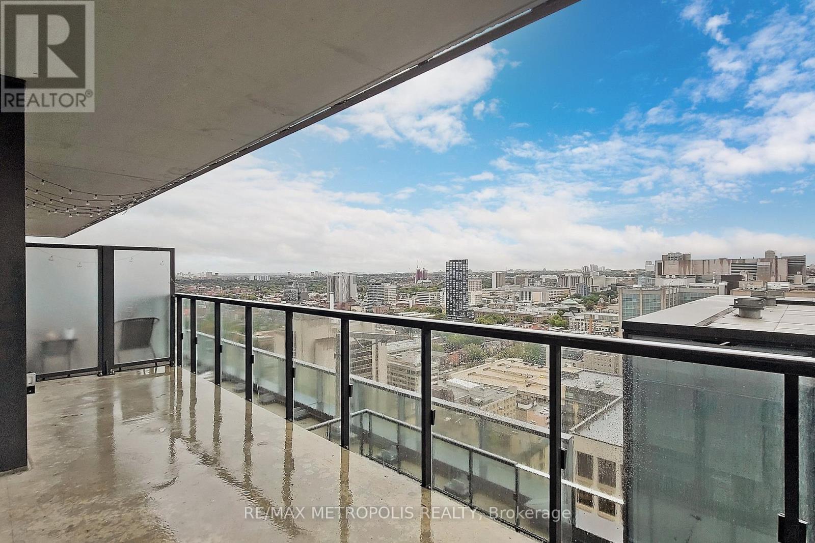 2102 - 488 University Avenue, Toronto, Ontario  M5G 0C1 - Photo 39 - C12230046