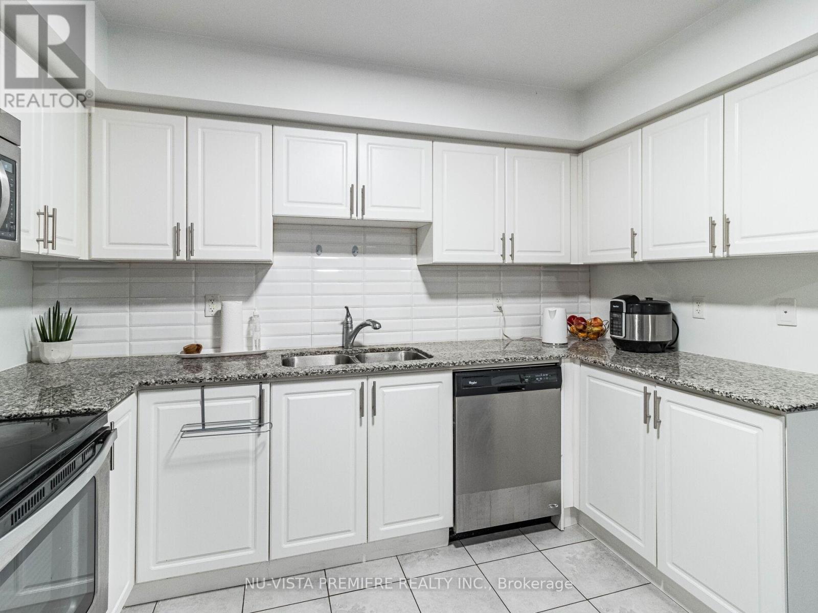 22 - 2488 Post Road, Oakville, Ontario  L6H 0K1 - Photo 21 - W12230273