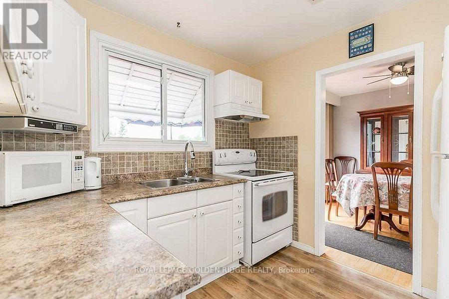 2082 Lea Road, Innisfil, Ontario  L9S 1T3 - Photo 6 - N12230157
