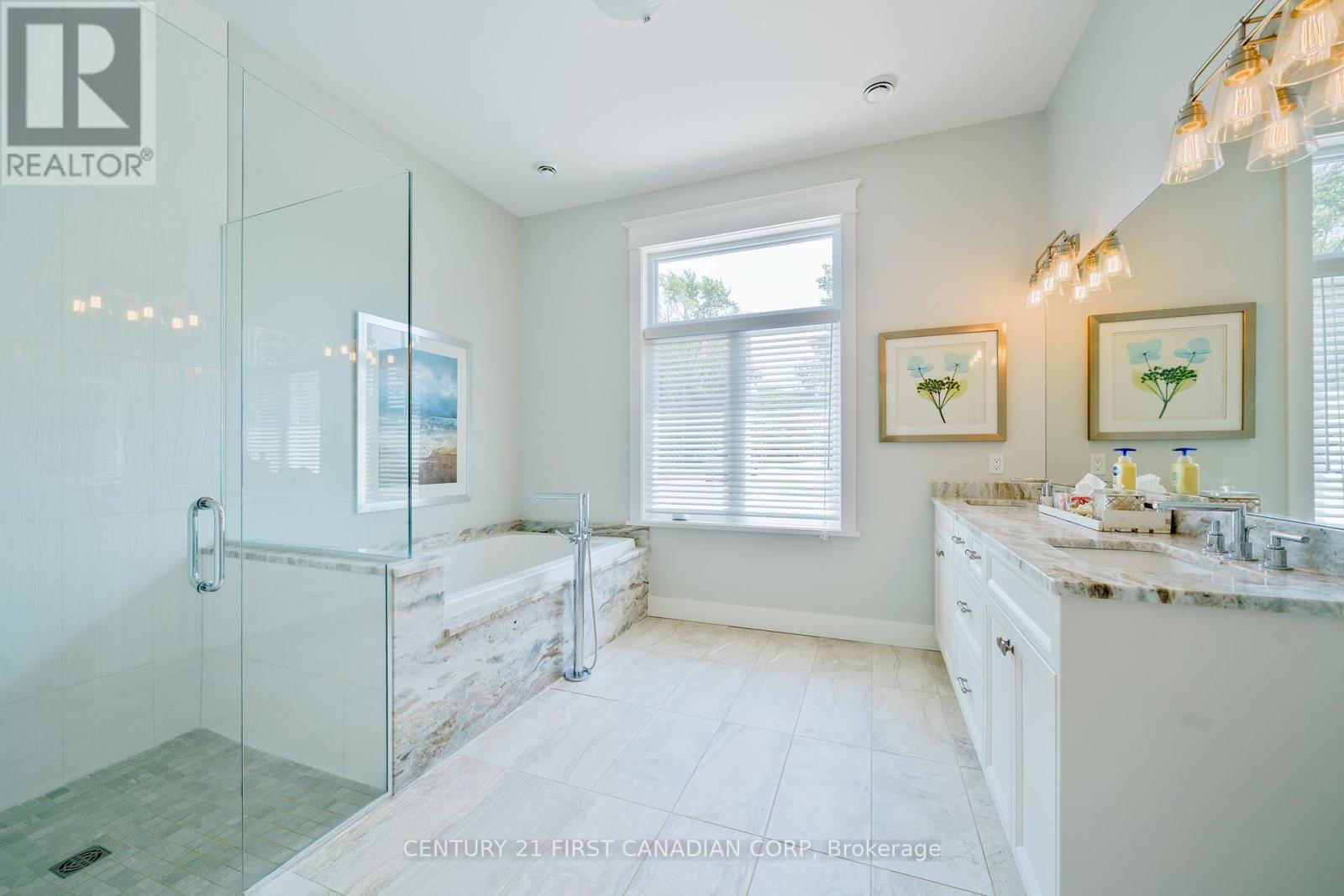 5144 Cedarview Drive, Lambton Shores, Ontario  N0N 1J0 - Photo 19 - X12230196