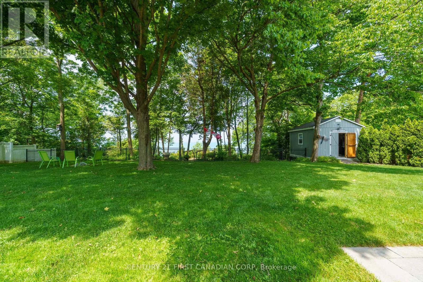 5144 Cedarview Drive, Lambton Shores, Ontario  N0N 1J0 - Photo 32 - X12230196