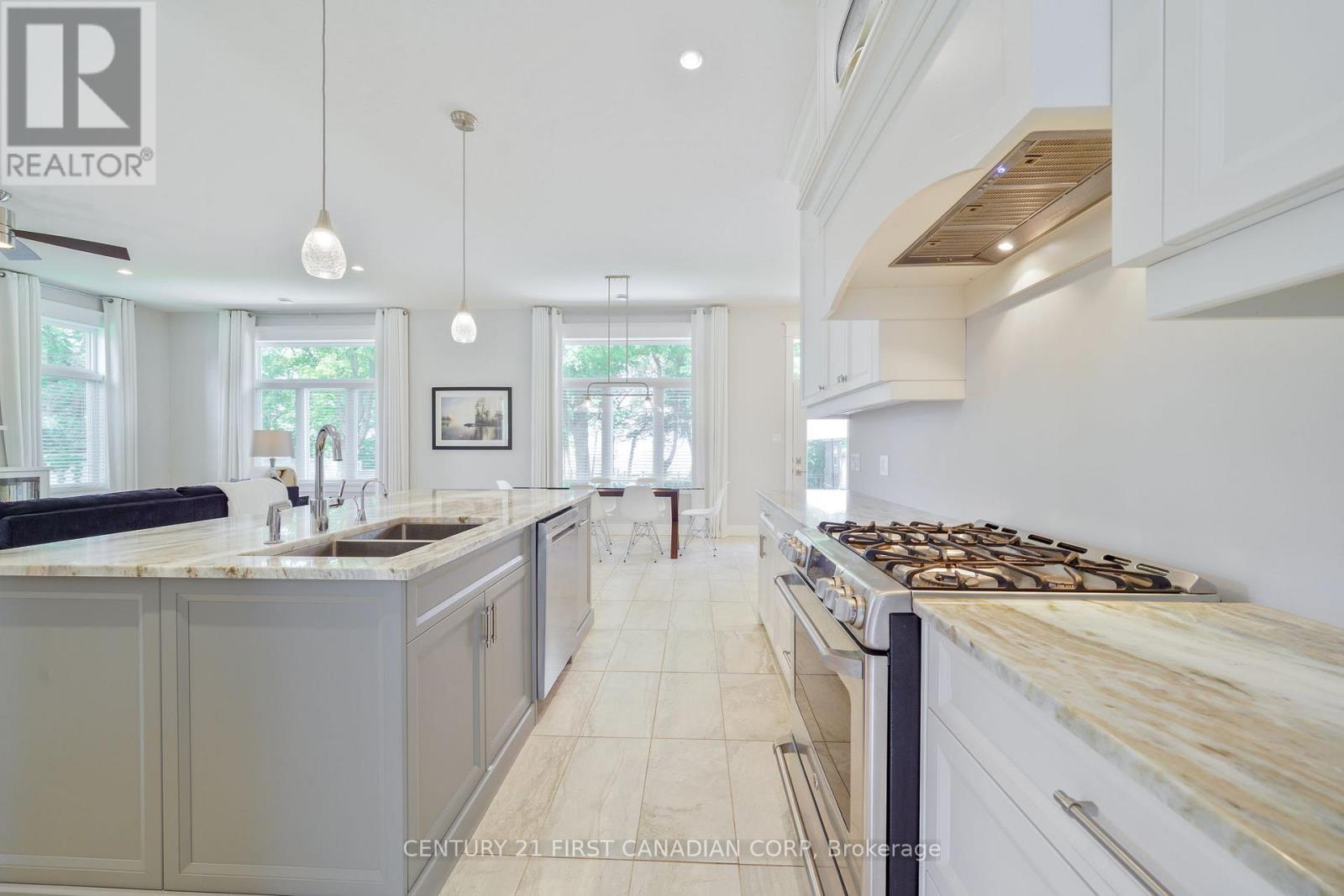 5144 Cedarview Drive, Lambton Shores, Ontario  N0N 1J0 - Photo 7 - X12230196