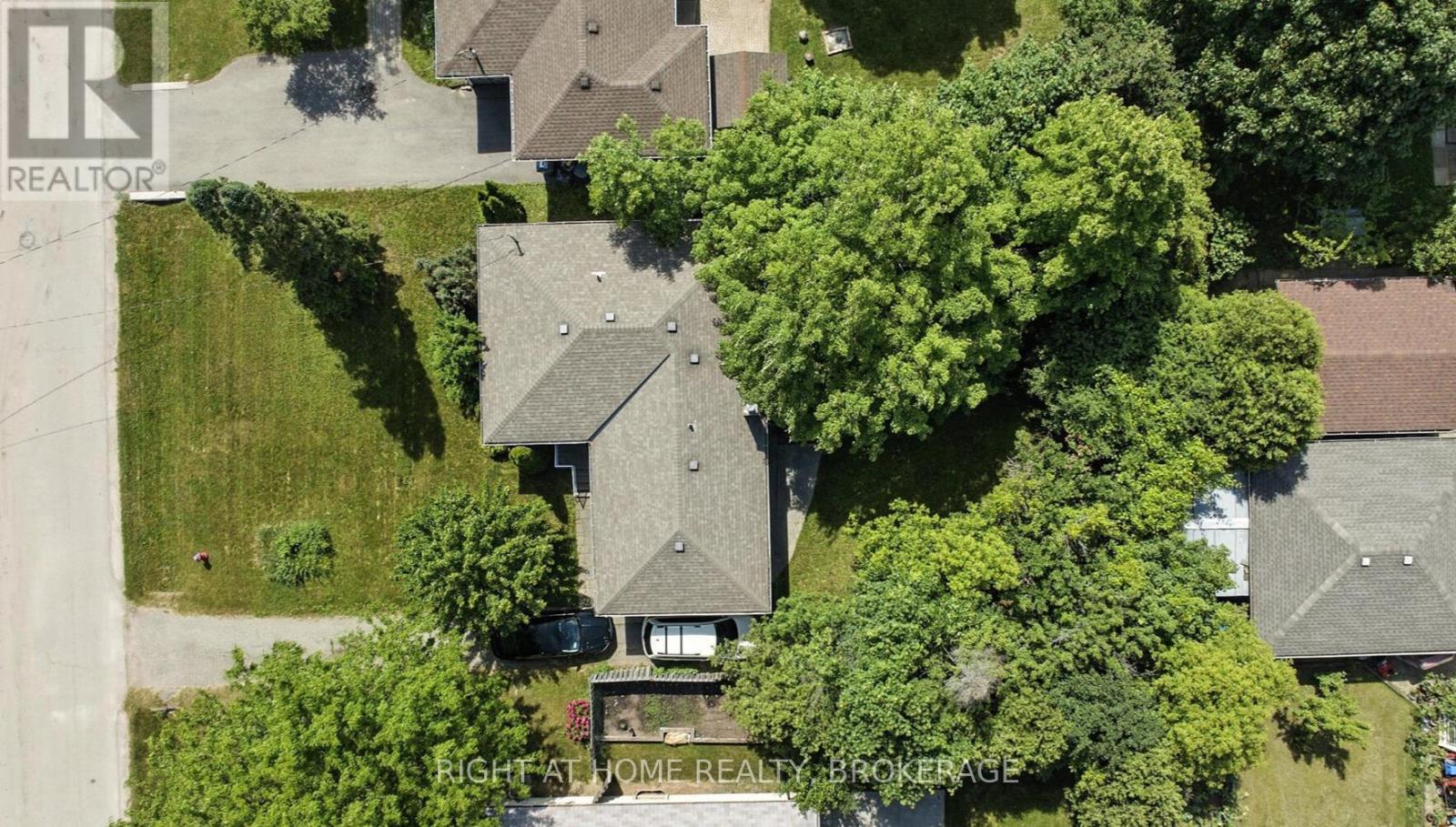 542 Trudale Court, Oakville (Wo West), Ontario  L6L 4H1 - Photo 20 - W12227387
