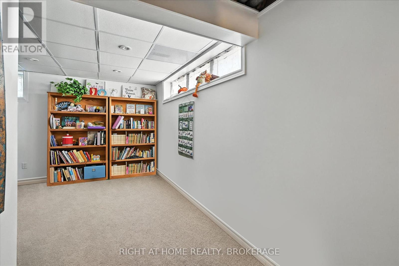 542 Trudale Court, Oakville (Wo West), Ontario  L6L 4H1 - Photo 15 - W12227387