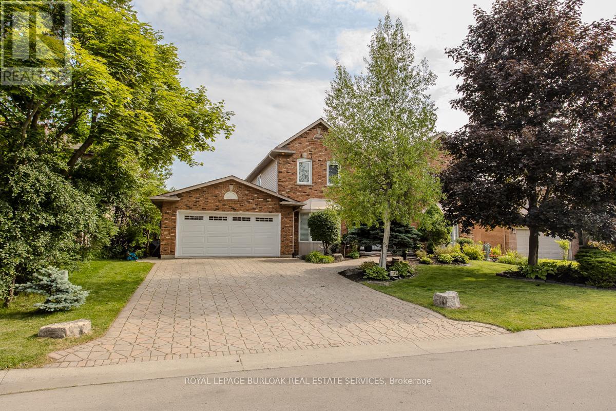 Property at 168 BLUEBELL CRESCENT image 2