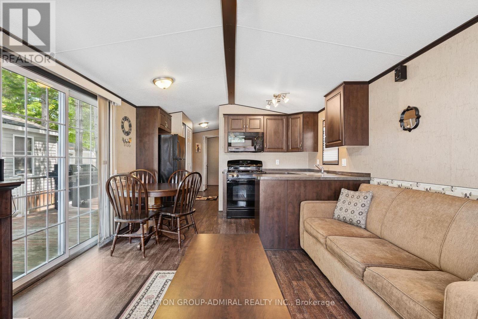 70 - 1082 Shamrock Marina Road, Gravenhurst (Morrison), Ontario  P0E 1G0 - Photo 18 - X12230136