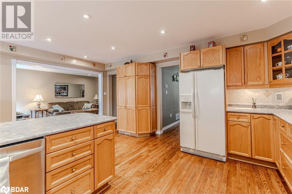 Property at 64 SUMMERSET Drive image 5