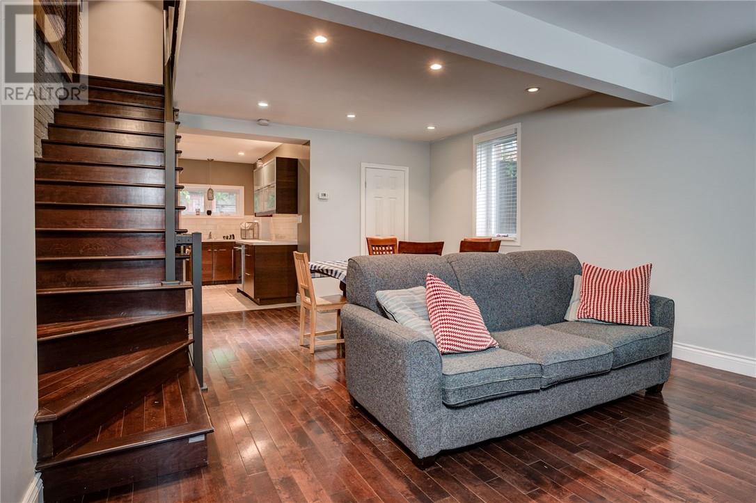 Property at 139 Regent Street image 3