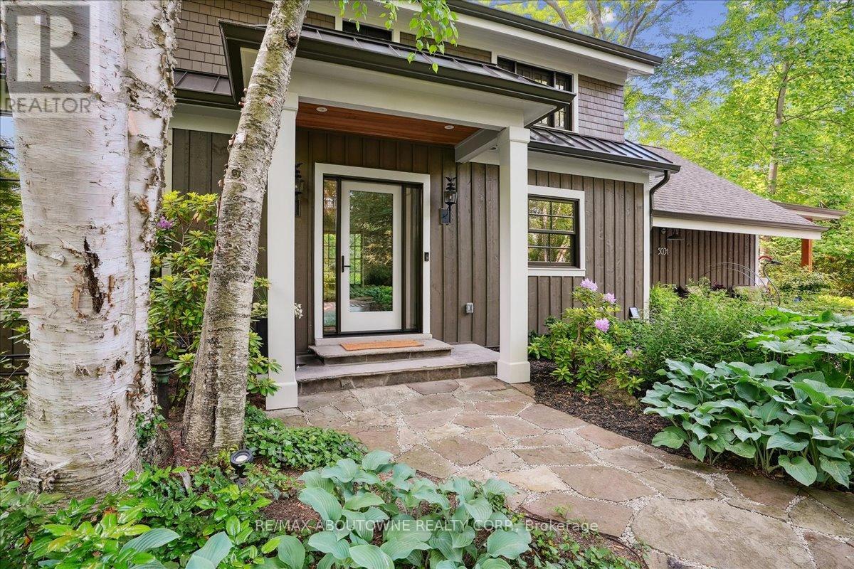 Property at 5031 LAKESHORE ROAD image 4