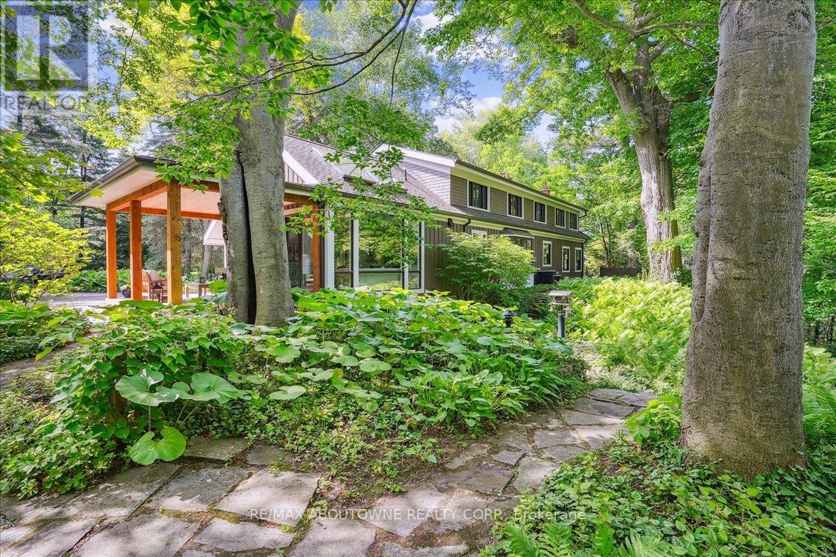 Property at 5031 LAKESHORE ROAD image 5