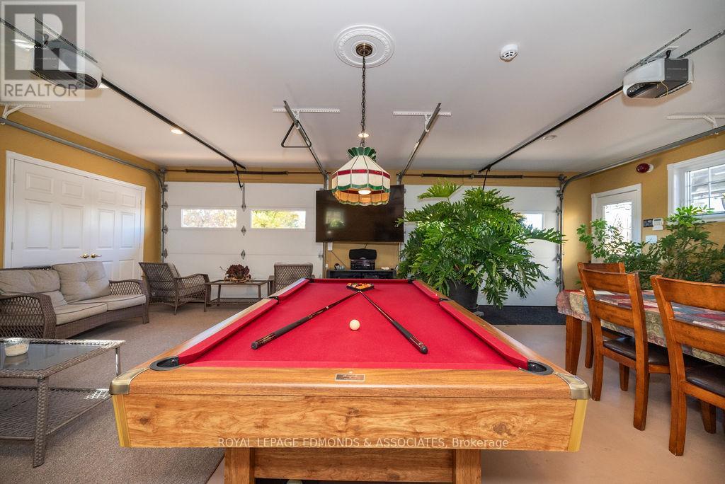 1315 Blakely Crescent W, Pembroke, Ontario  K8A 6Z9 - Photo 32 - X12230355