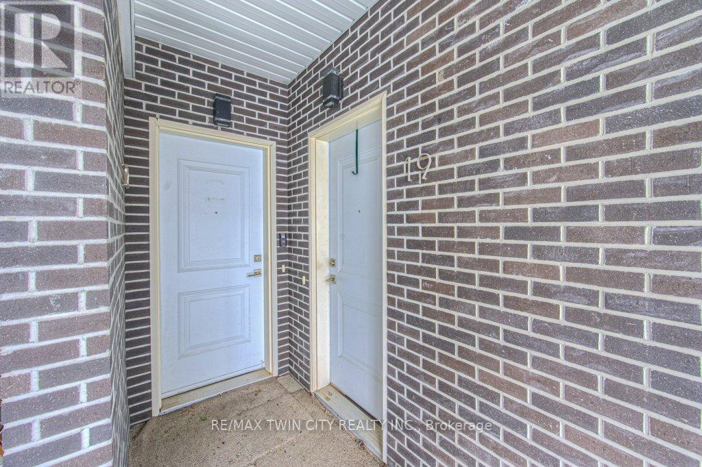 19a - 1430 Highland Road W, Kitchener, Ontario  N2N 0C3 - Photo 3 - X12230190
