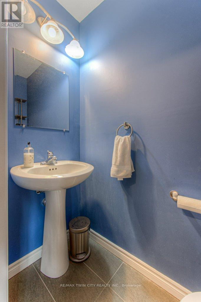 19a - 1430 Highland Road W, Kitchener, Ontario  N2N 0C3 - Photo 5 - X12230190