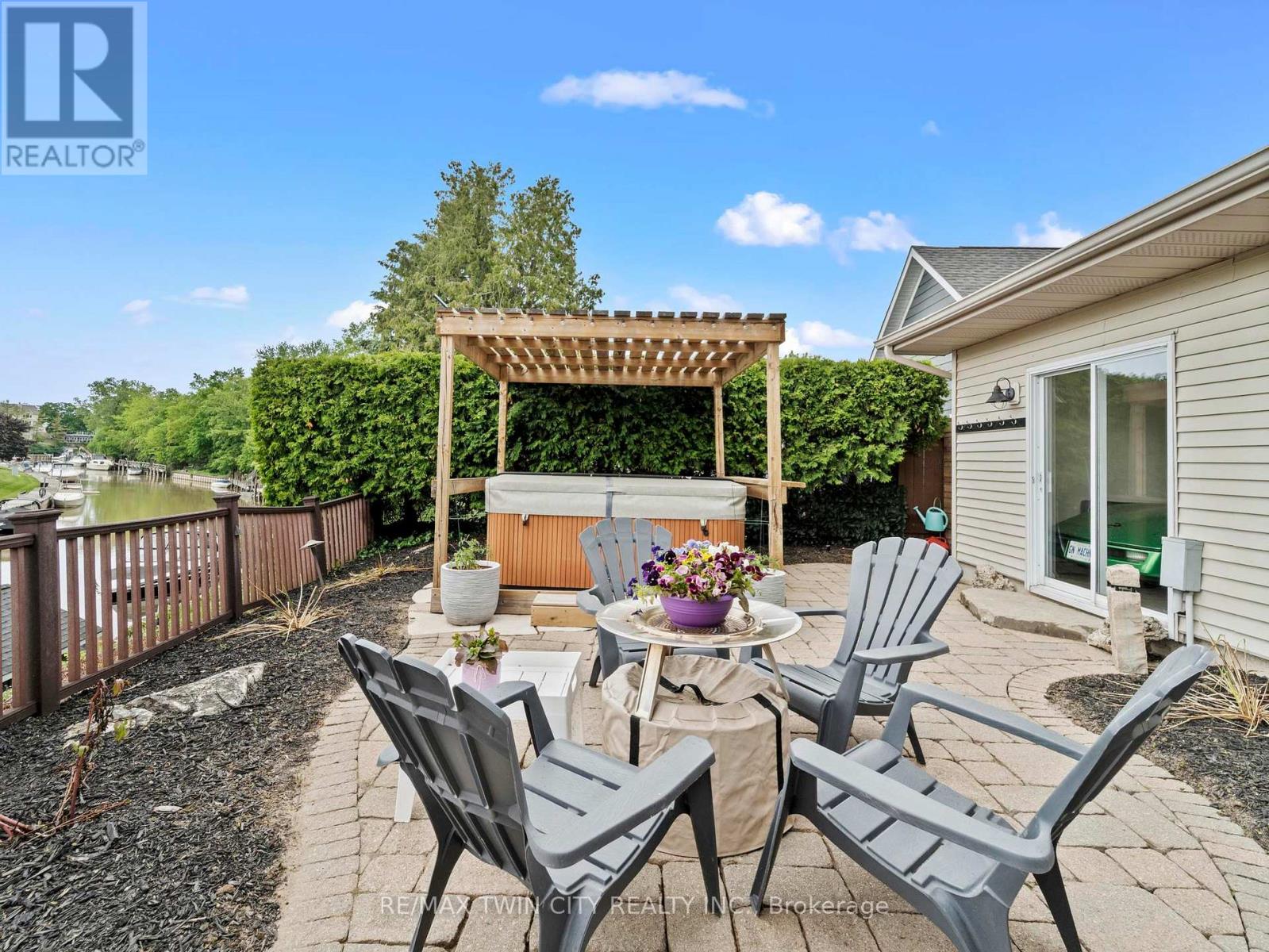 49 Gill Road, Lambton Shores (Grand Bend), Ontario  N0M 1T0 - Photo 35 - X12230237