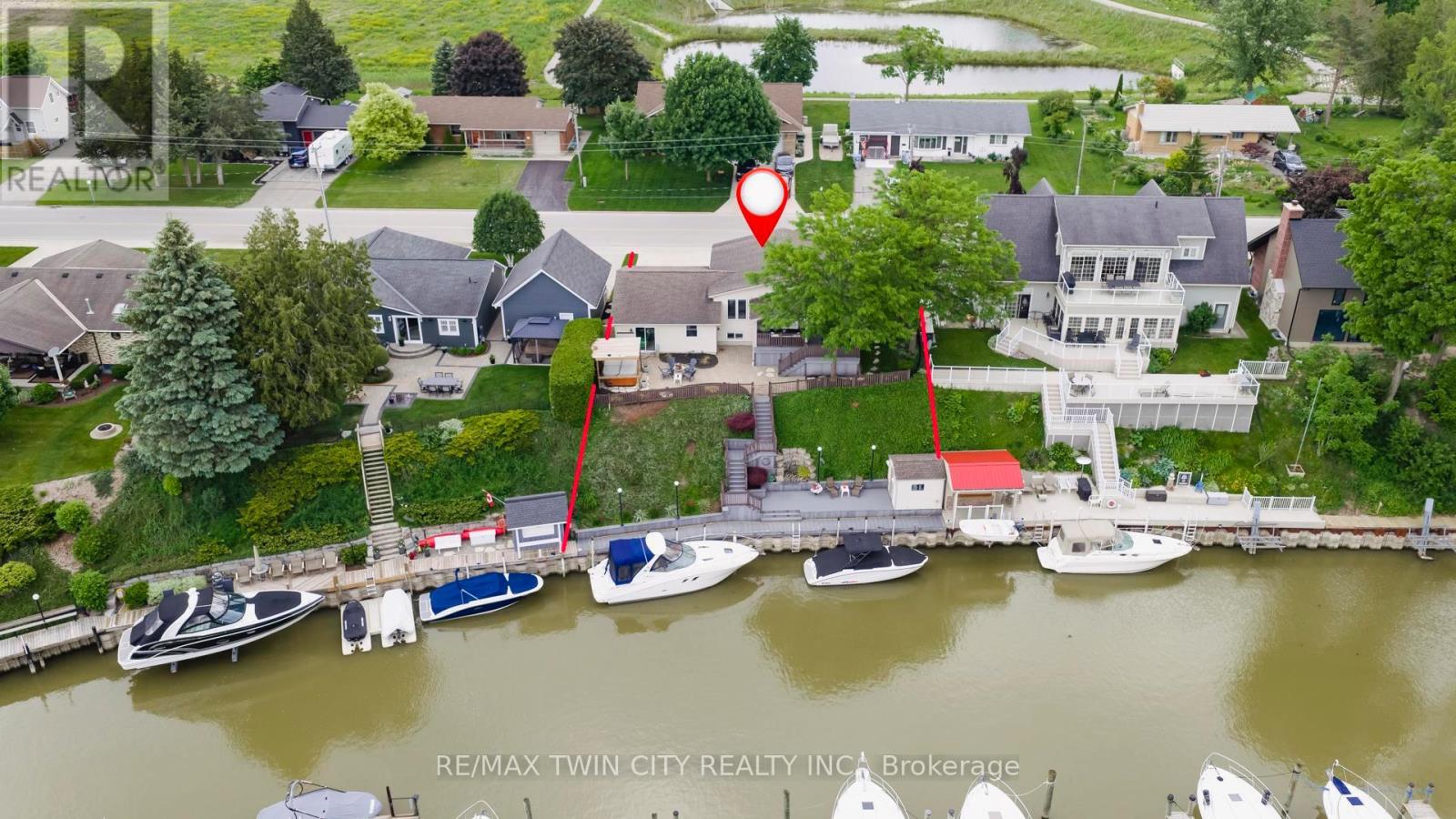 49 Gill Road, Lambton Shores (Grand Bend), Ontario  N0M 1T0 - Photo 4 - X12230237
