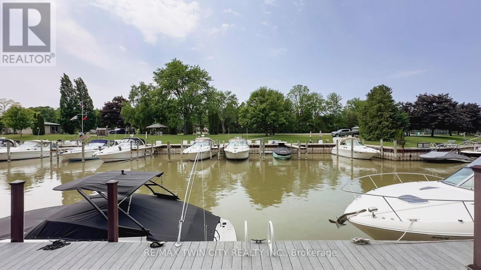 49 Gill Road, Lambton Shores (Grand Bend), Ontario  N0M 1T0 - Photo 45 - X12230237