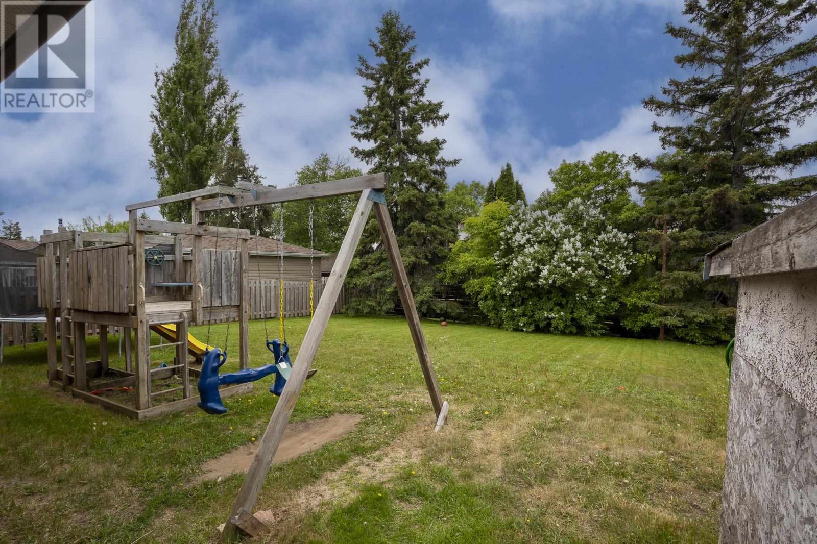 Property at 955 John ST image 4