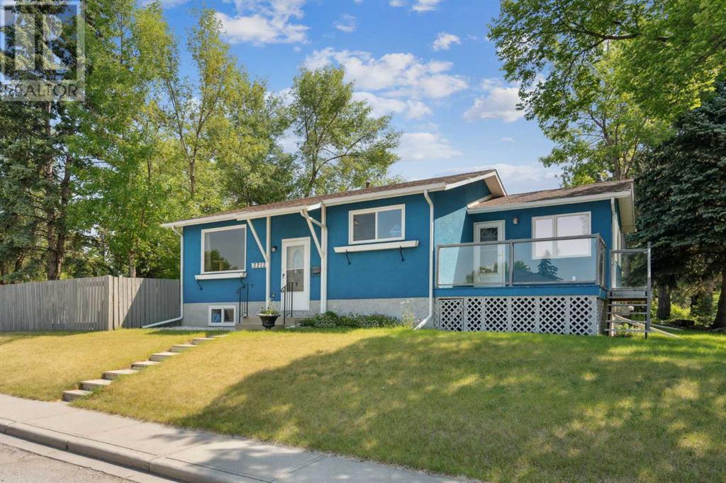 Property at 3212 33 Street SE image 2