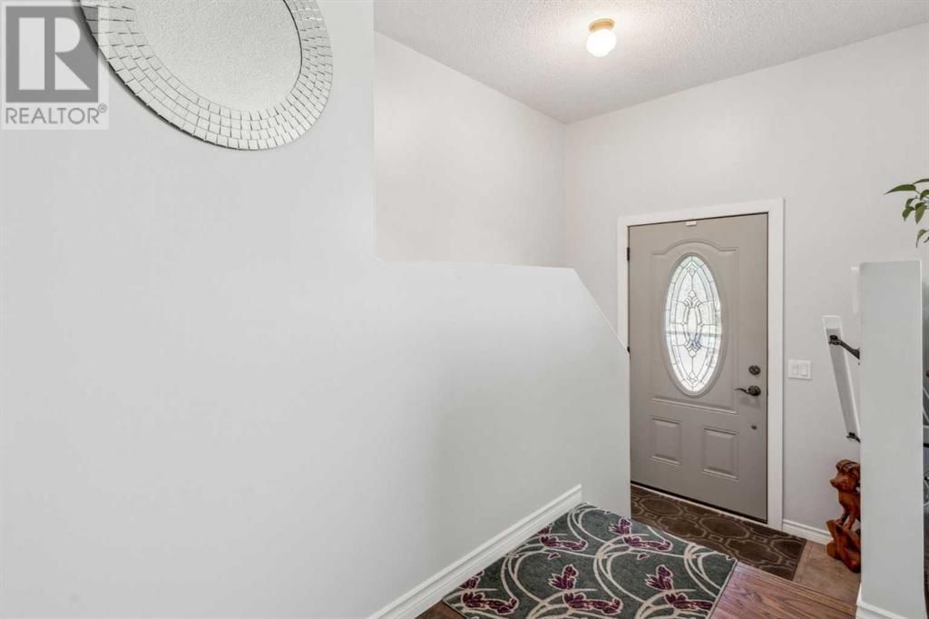 Property at 3212 33 Street SE image 3